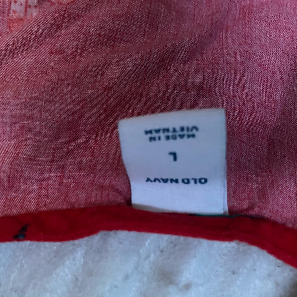 Beautiful old navy tank top